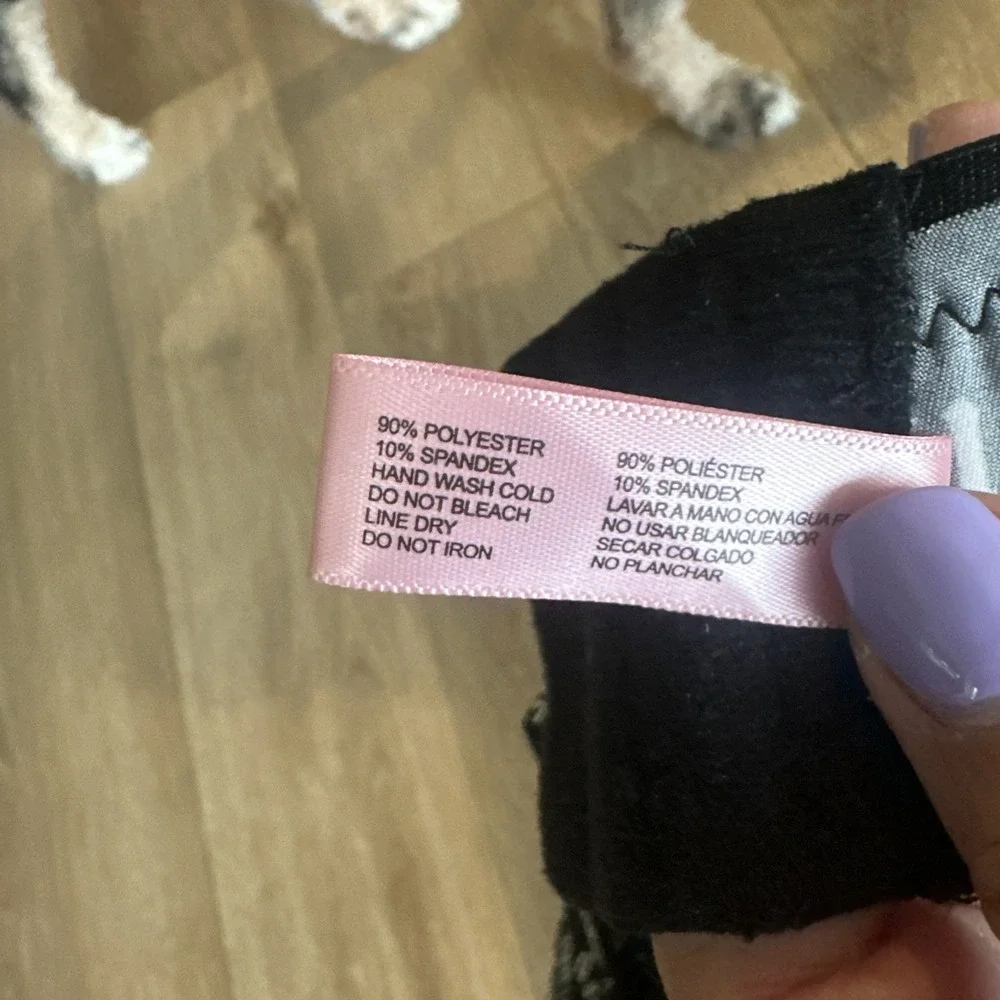 Juicy Couture Intimates Women's Bra Show Me Off Padded Logo All‎ Over 42D